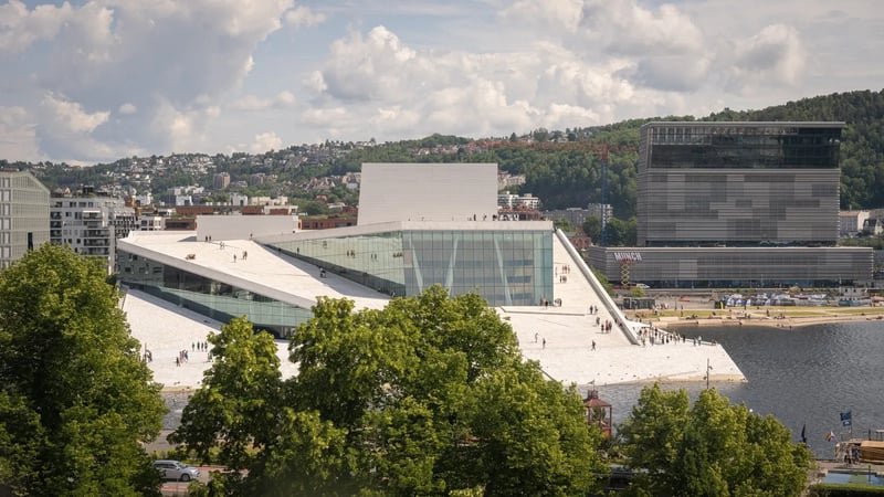 Utsikt fra 6 etasje/tatt fra inngangsparti