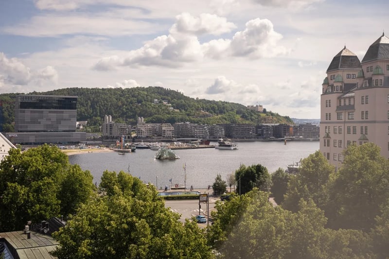 Utsikt fra 6 etasje/tatt fra inngangsparti