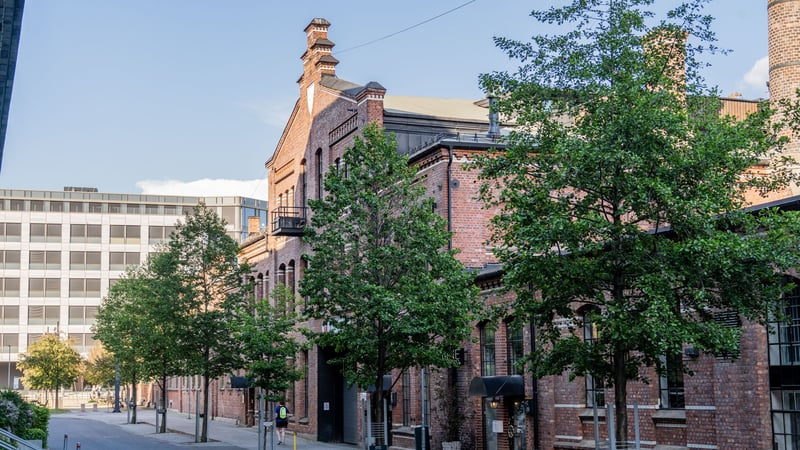 Lokalene ligger i 3. etasje med eksklusiv tilgang til takterasse 